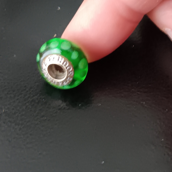 Green Trio of retired PANDORA beads - Picture 4 of 5
